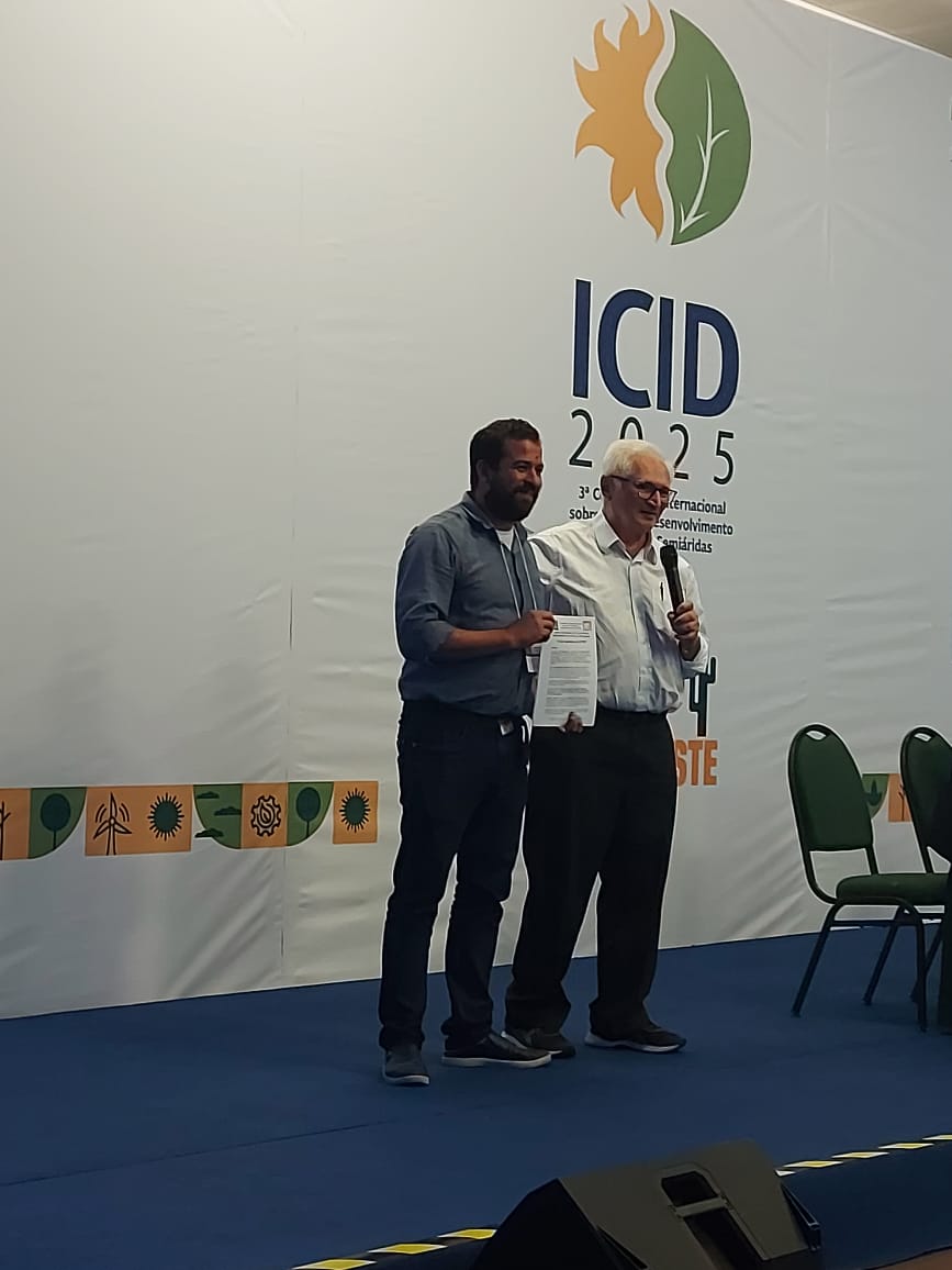 Entrega da Carta ao Presidente da III ICID
